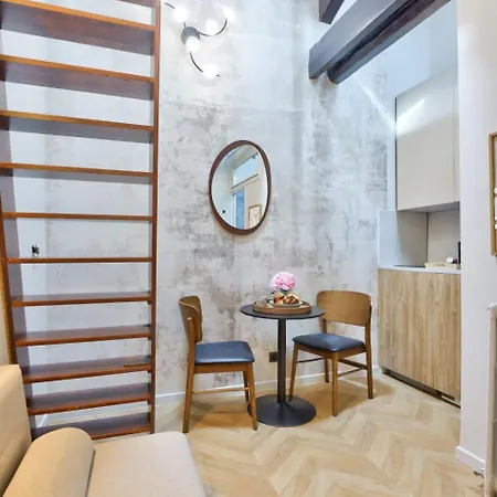 Appartement Elegant En Mezzanine - Parc Monceau